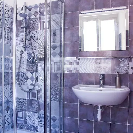 Maison d'hôtes Rosy 2*
