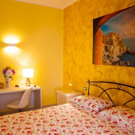 Rosy בית הארחה 3*